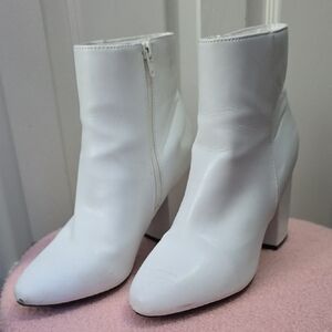 Elegant White Ankle Boots